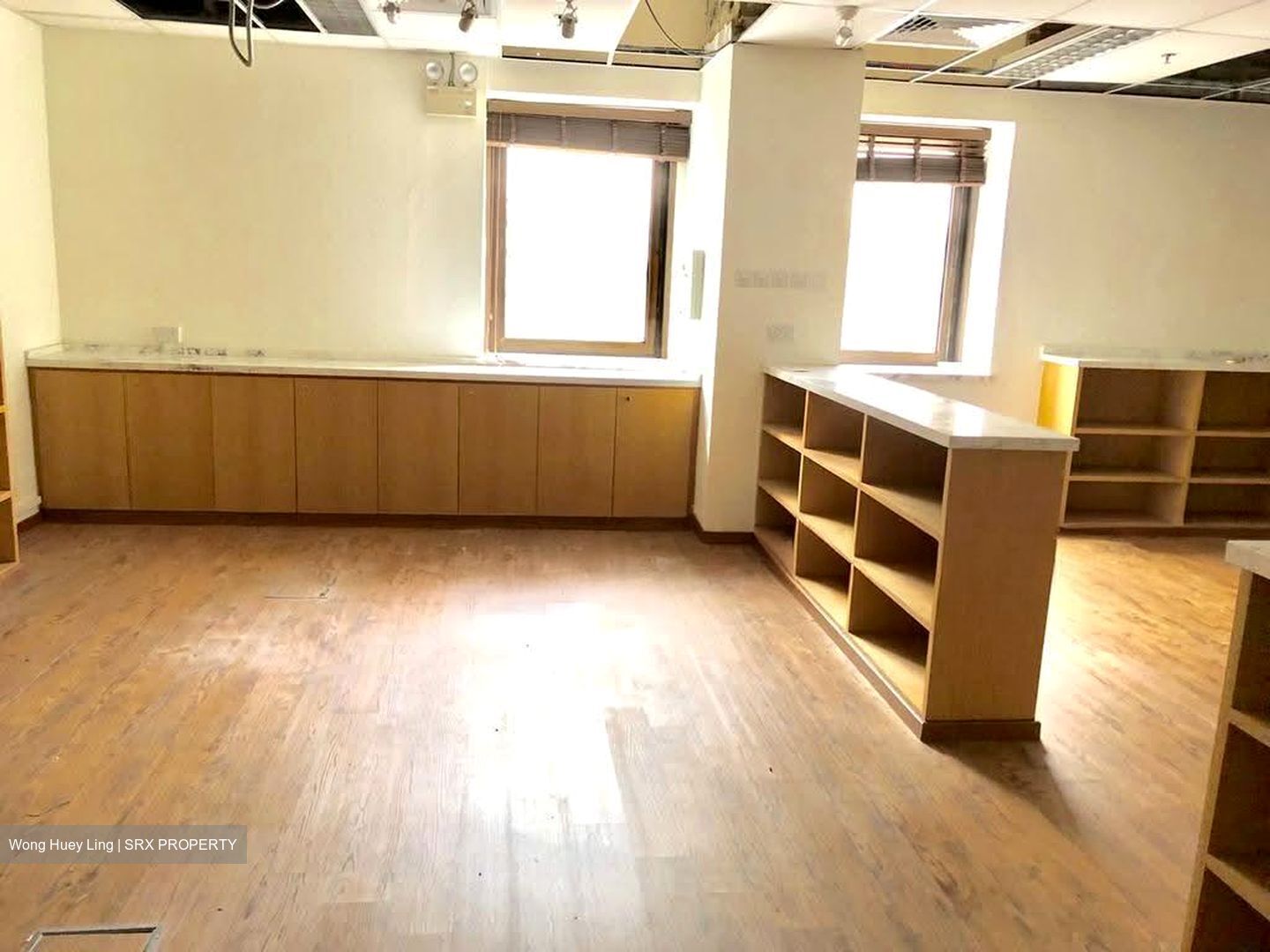 The Adelphi (D6), Office #608439071